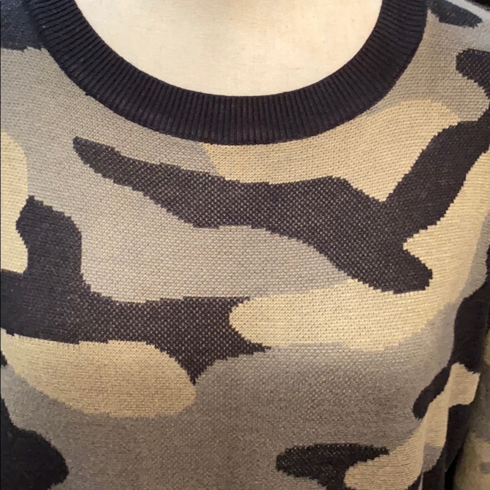 Isaac Mizrahi military sweater - Picture 2 of 8